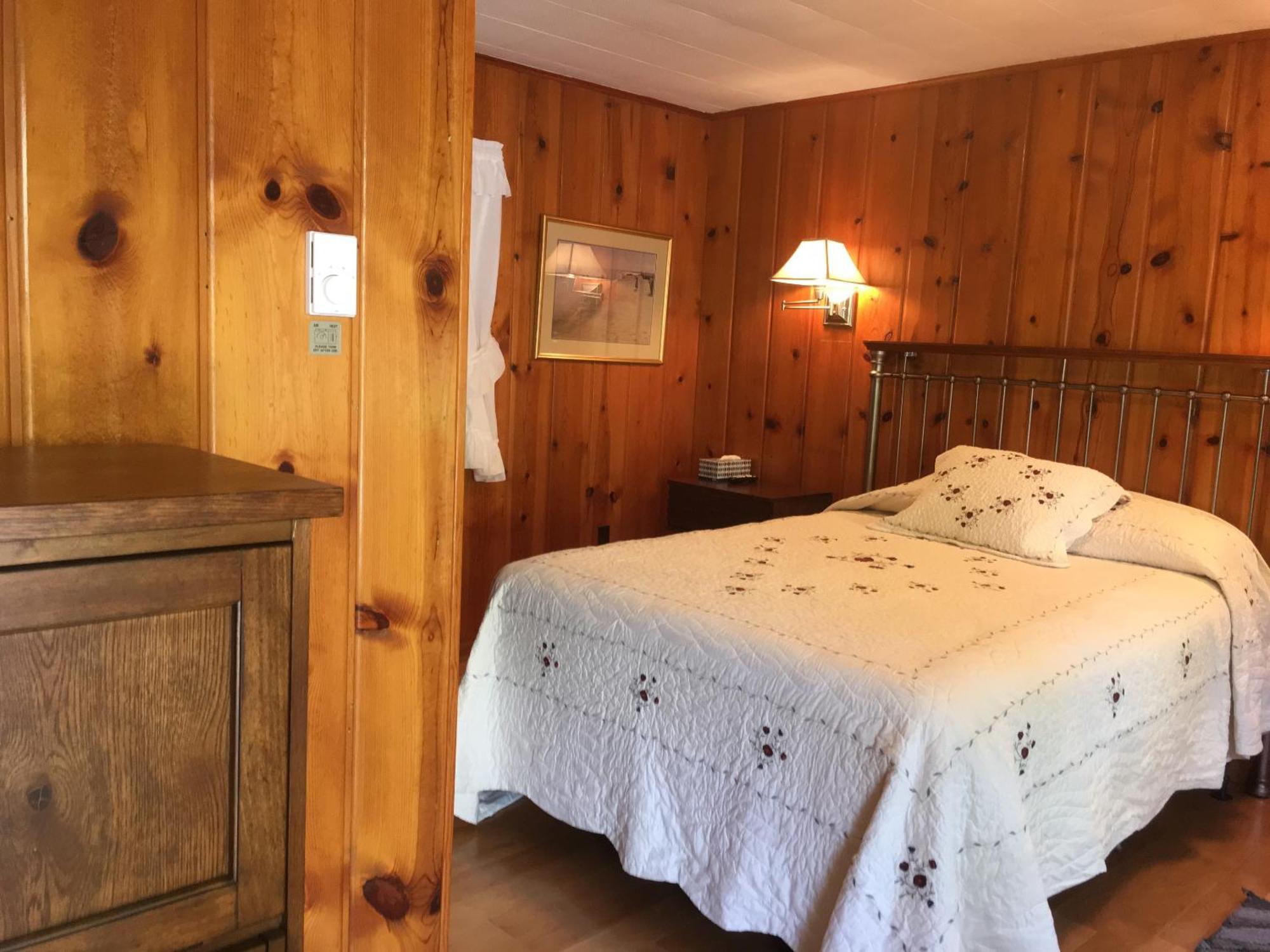Ludington Blue Spruce Inn Zimmer foto